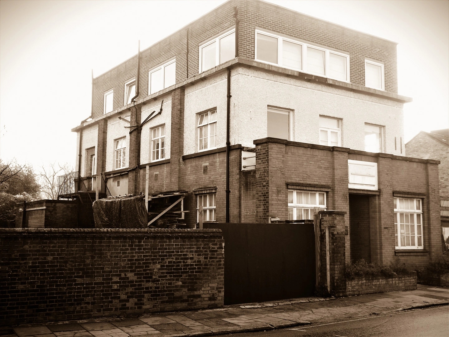 Florence House, the location of the first HMGCC factory in Barnes, London.